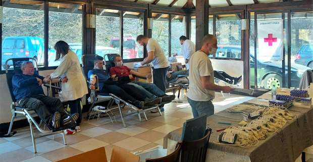 03.03.2022. – Još jedna VANREDNA akcija davanja krvi u Valjevu - u restoranu „Platani“ SUR „Kod Laze“ krv ponudilo 86 dobrovoljnih davalaca a prikupljeno 80 jedinica krvi