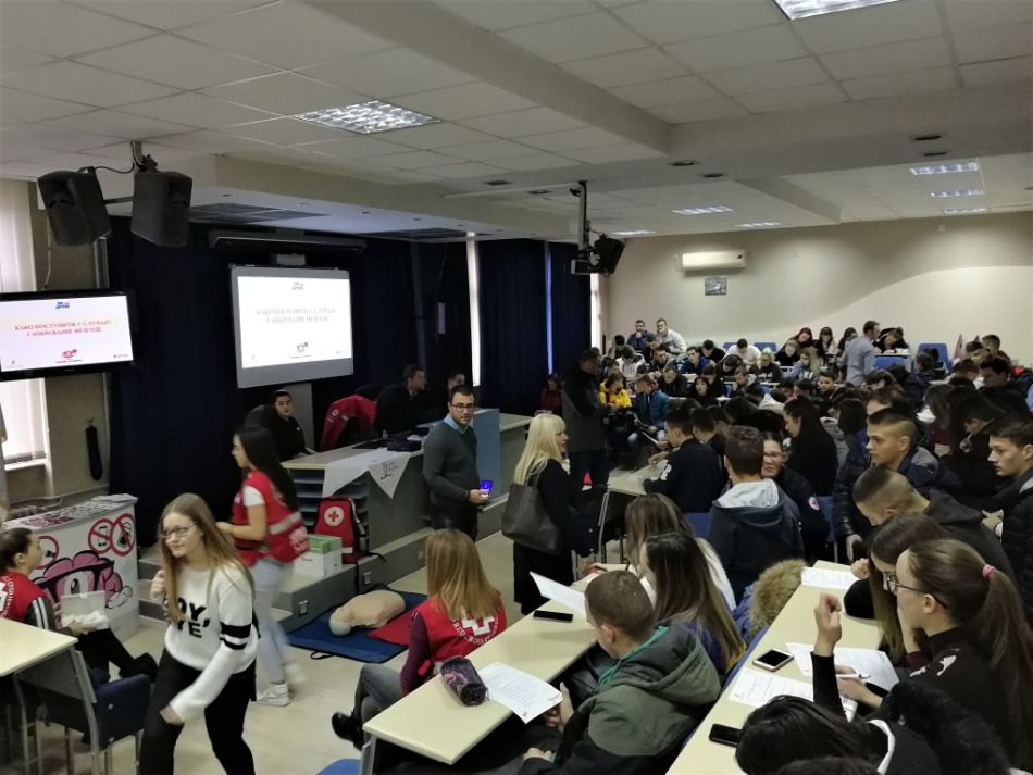 13.12.2019. – PRVA POMOĆ – tribina u okviru kampanje „Um na drum“ za više od 130 učenika Tehničke škole Valjevo.