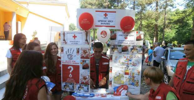 14. jun – Obeležen Svetski dan dobrovoljnih davalaca krvi