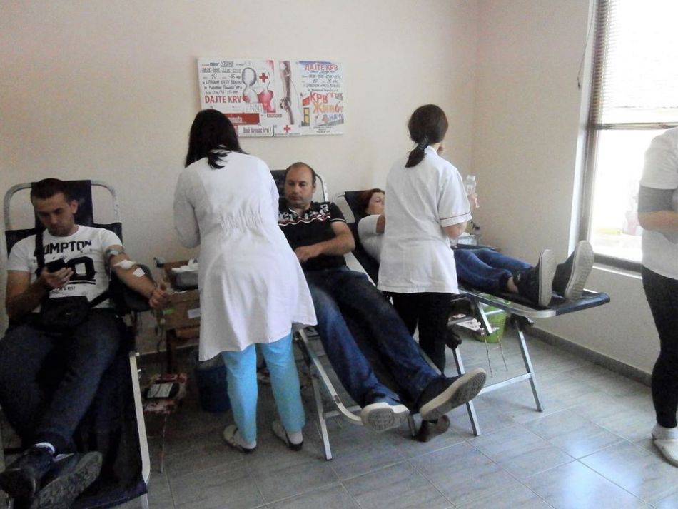 15.05.2018 – U NEDELjI CRVENOG KRSTA – LOKALNA AKCIJA DDK u Crvenom krstu Valjevo – 37 davalaca 33 jedinice krvi.