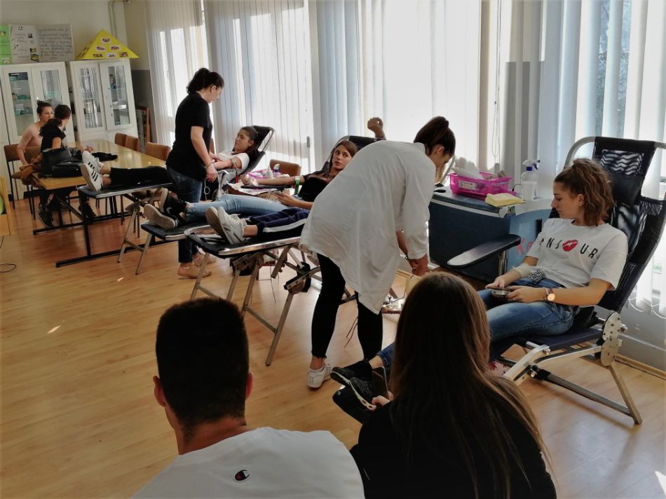 29.10.2019. – Mladi pokazali da znaju šta je, humanost na delu - Na jesenjim akcijama dobrovoljnog davanja krvi u srednjim školama u Valjevu